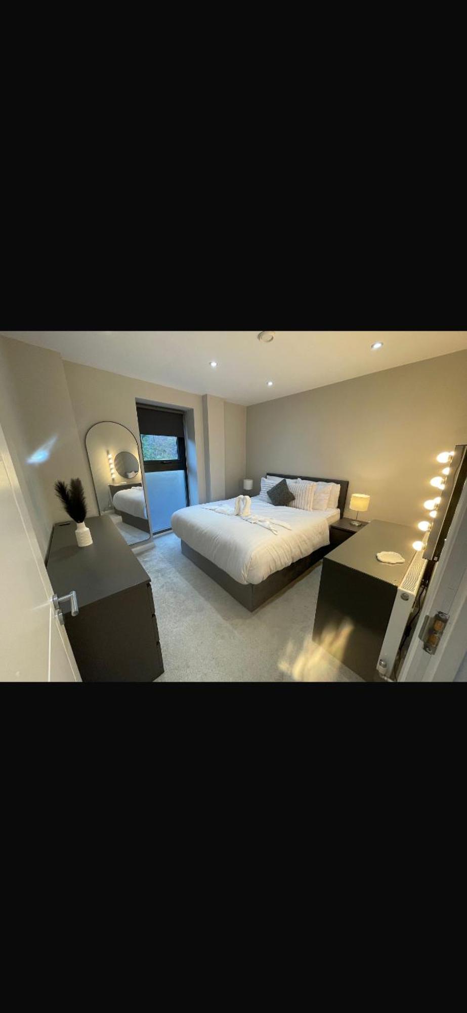 Apartment Daisi - 1 Stop To Bridge London