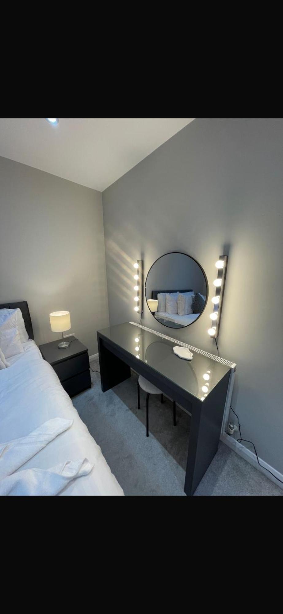 Daisi - 1 Stop To Bridge Apartment